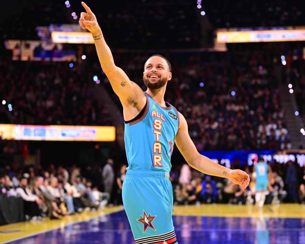 仅吸引了球 仅吸引了球