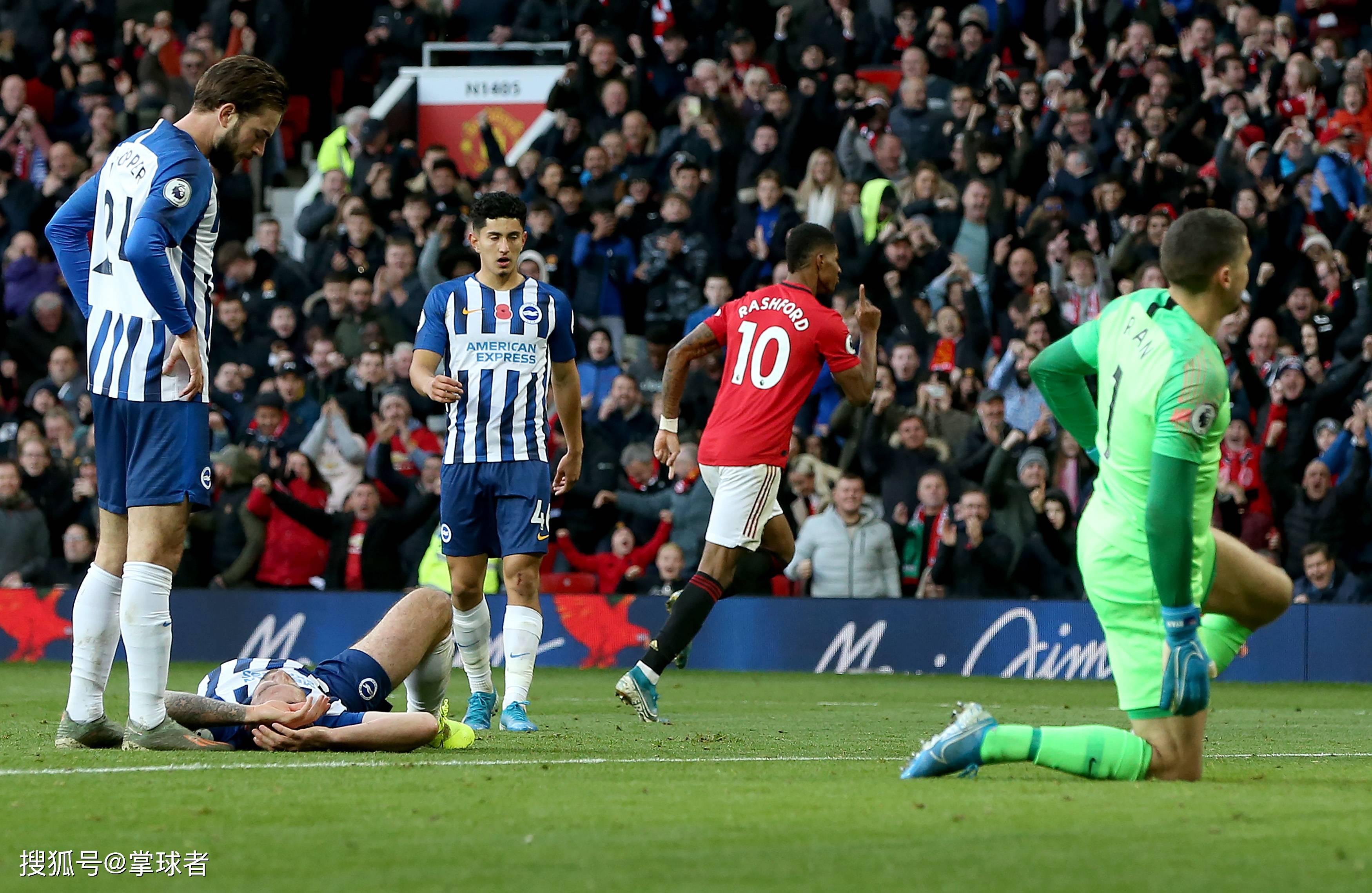 或是对球员 或是对球员